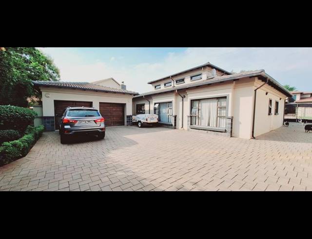3 BEDROOM HOUSE FOR SALE IN MIDFIELD ESTATE